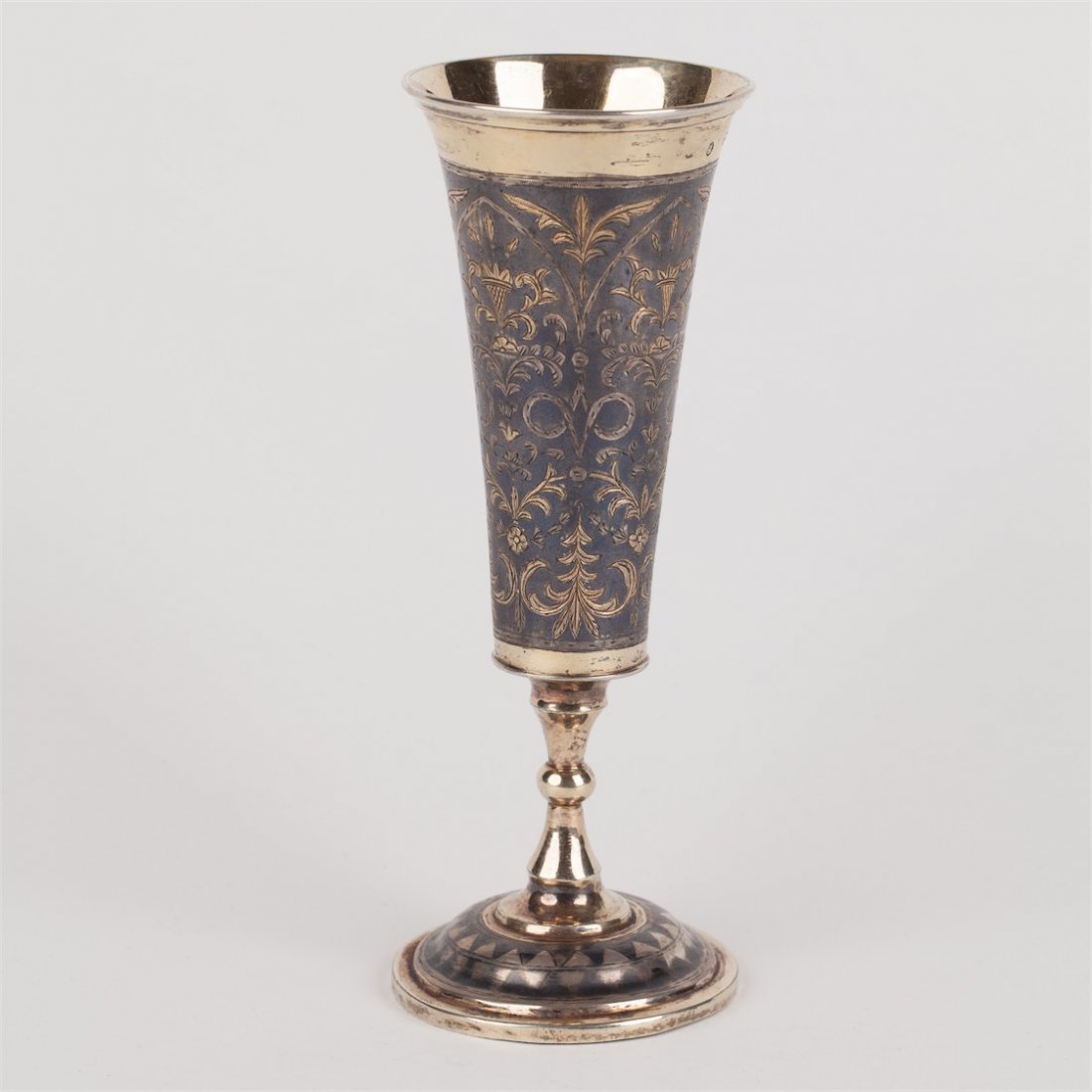 Pokal with floral decor. Moscow, 1834. — image 2