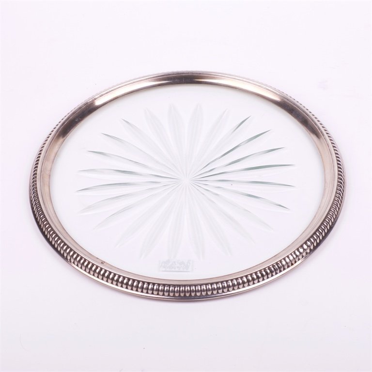 Tray. Glass, silver. French. — image 1
