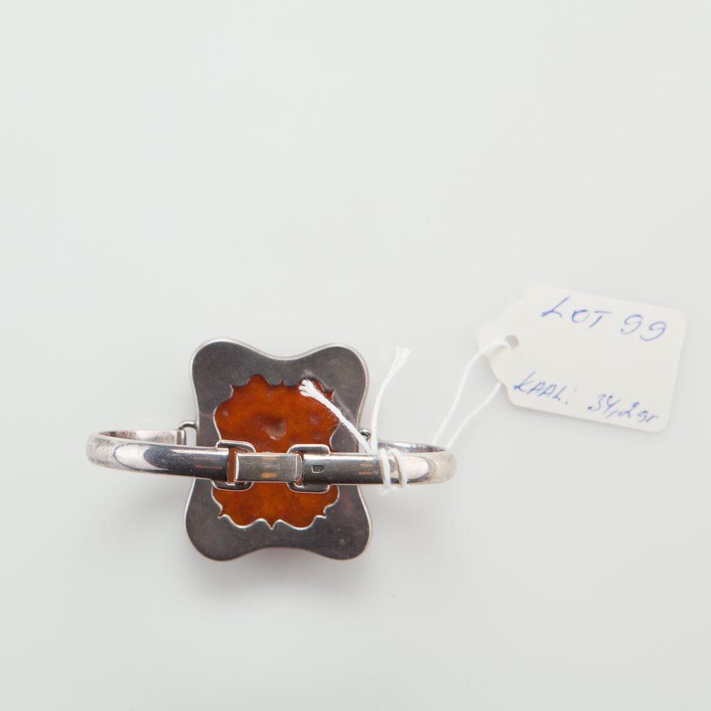 Vintage Natural Baltic Amber bracelet. — image 2