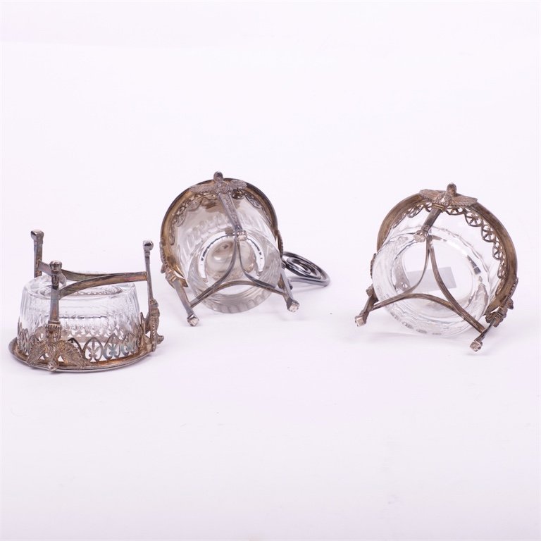 Set of 4 pieces. Tray, 2 saltcellars and mustard. — image 4