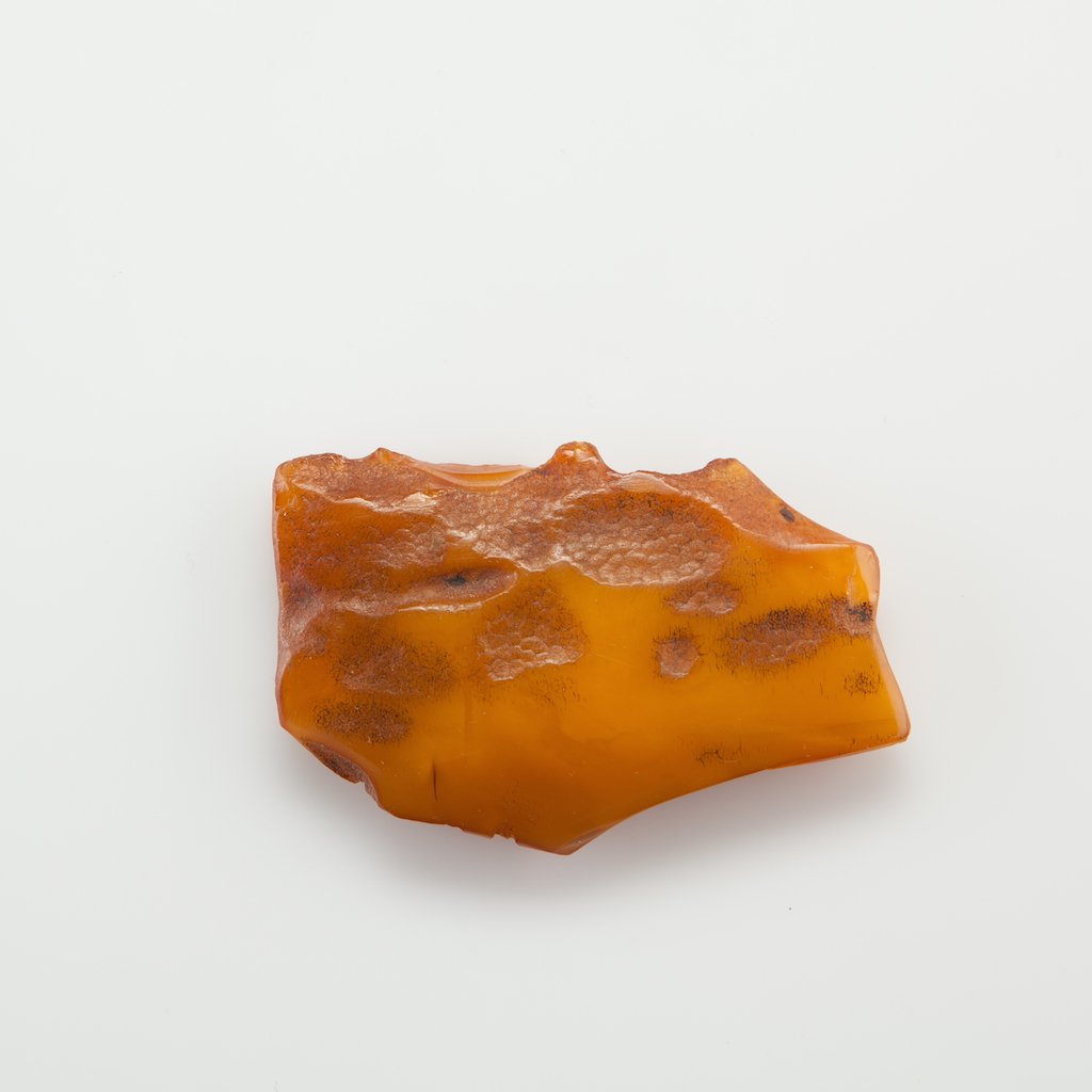 Natural Baltic Amber stone piece — image 1
