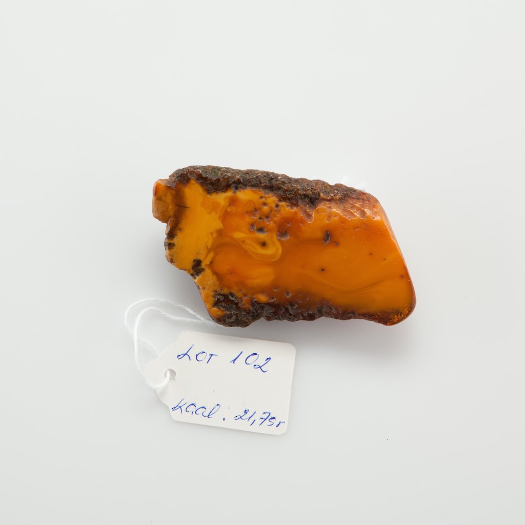 Natural Old Baltic Amber brooch. — image 1