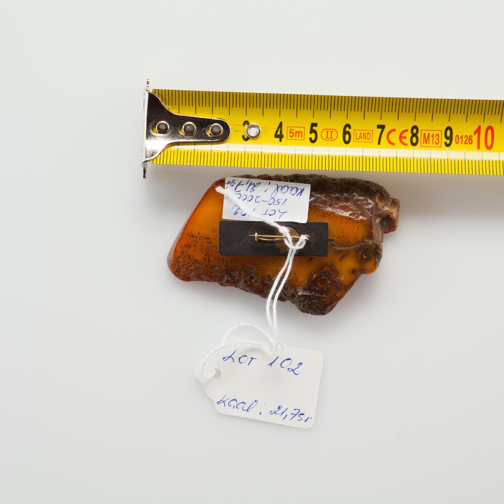 Natural Old Baltic Amber brooch. — image 2