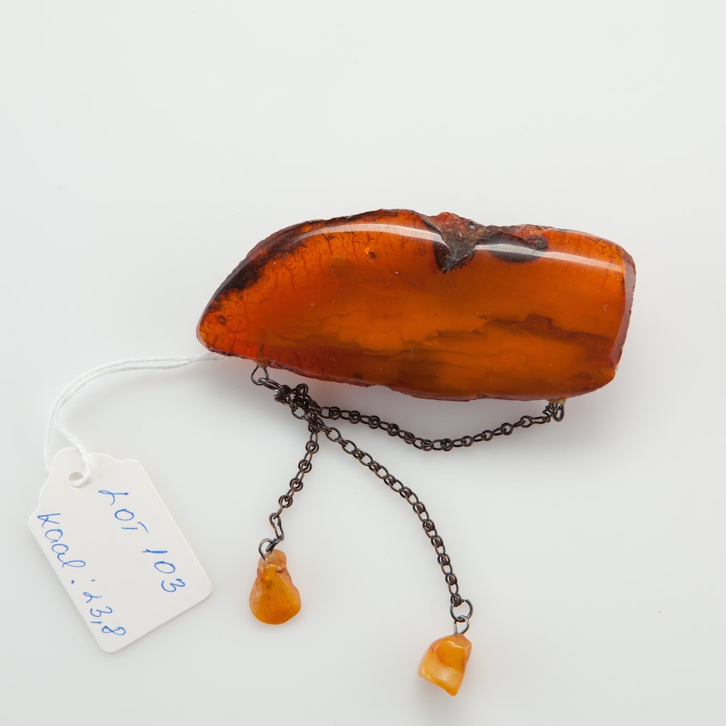 Natural Old Baltic Amber brooch. — image 1
