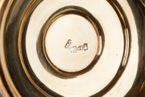 Set of sugar bowl and teapot with "fish squama" decor. — image 2