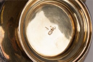 Set of sugar bowl and teapot with "fish squama" decor. — image 3