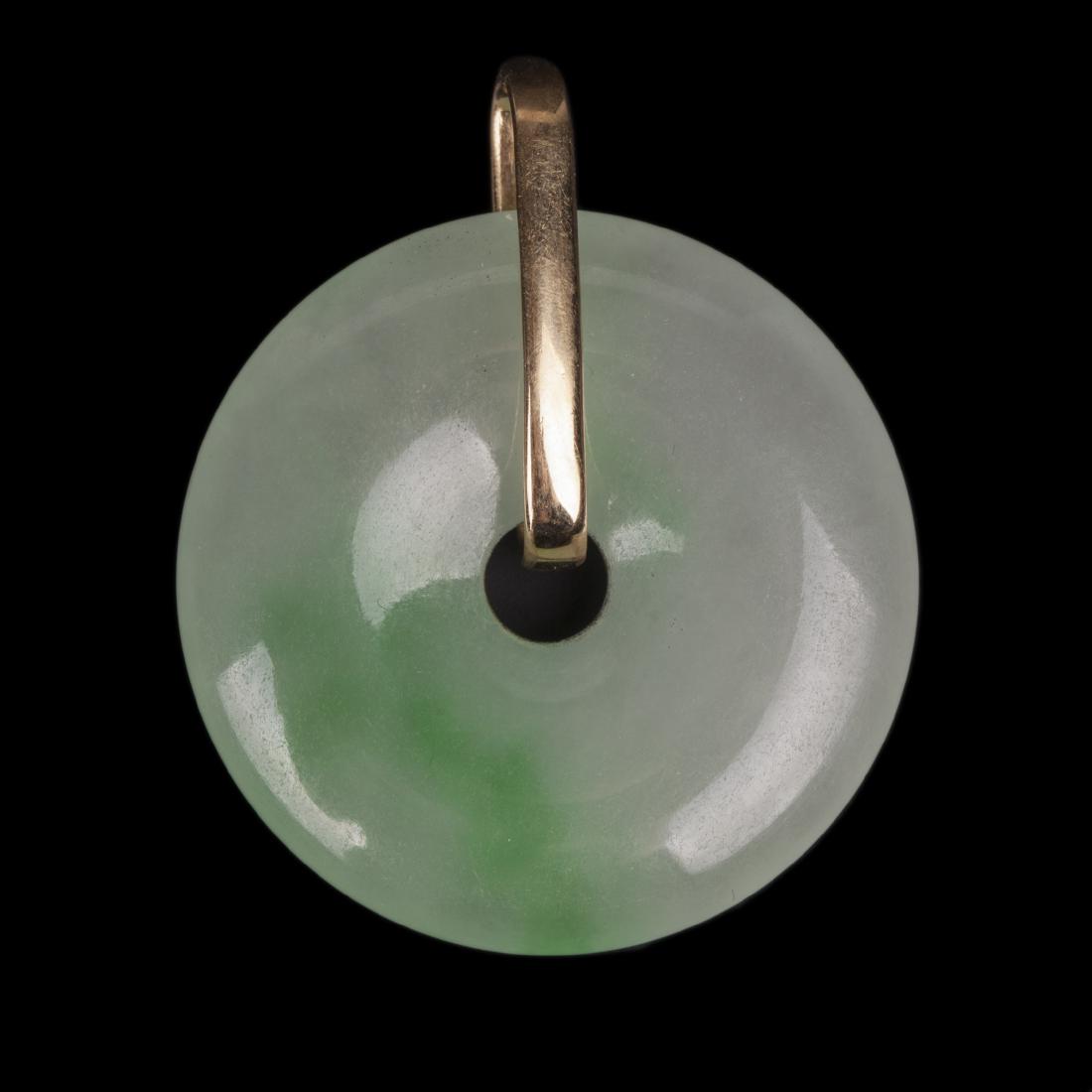 Jade pendant with 18K gold — image 1