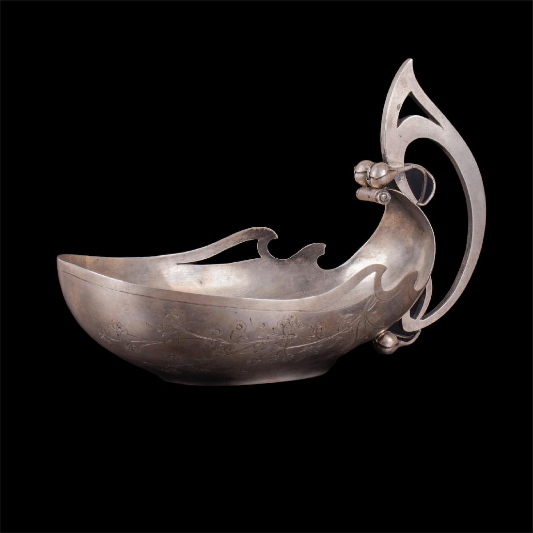 Elegant Russian Art Nouveau kovsh — image 1