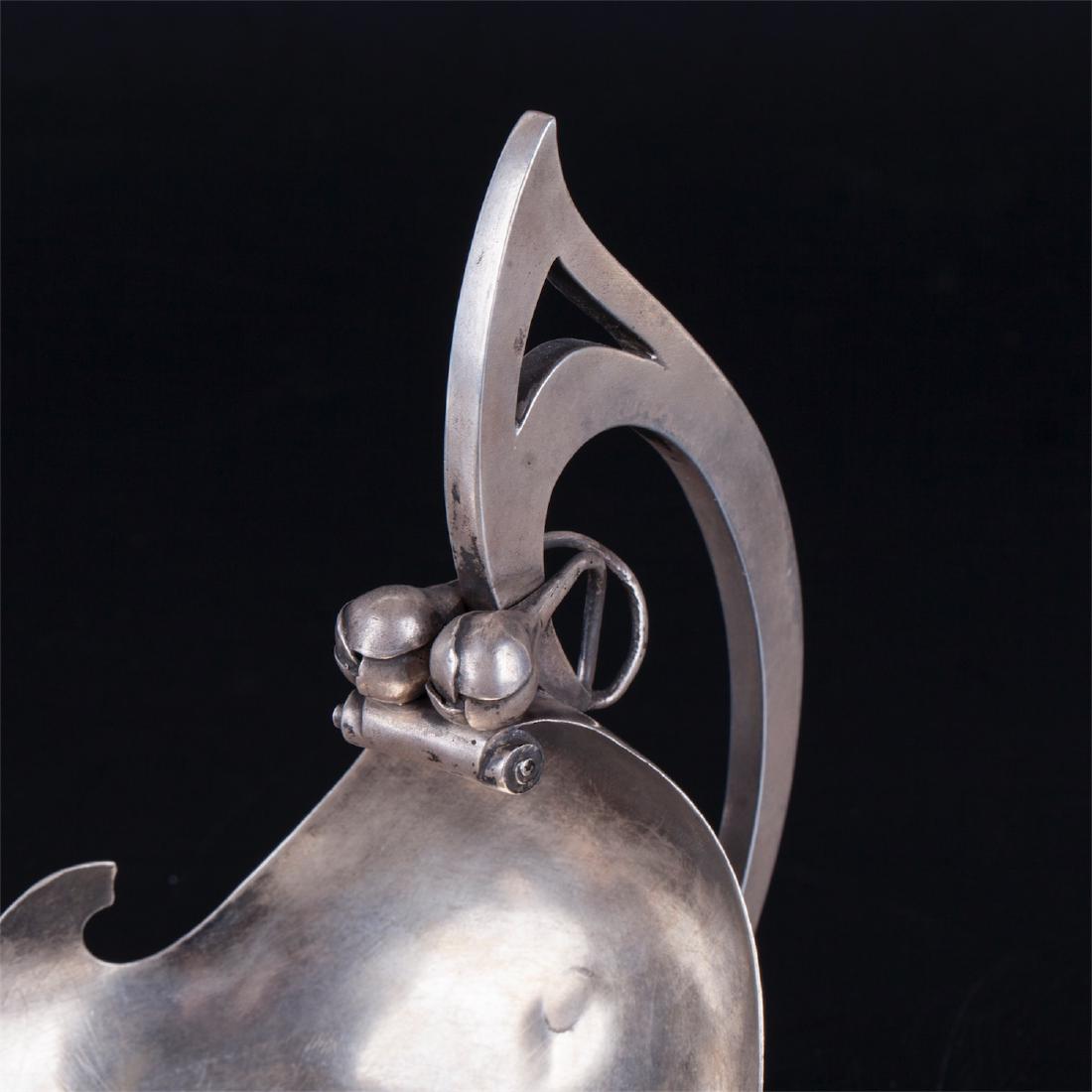 Elegant Russian Art Nouveau kovsh — image 4