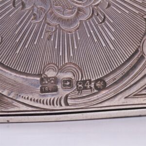Russian engraved neorococo silver-gilt cigarette case — image 4