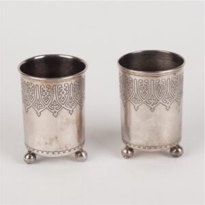 Two beakers on ball feet. Moscow, 1884. — image 2