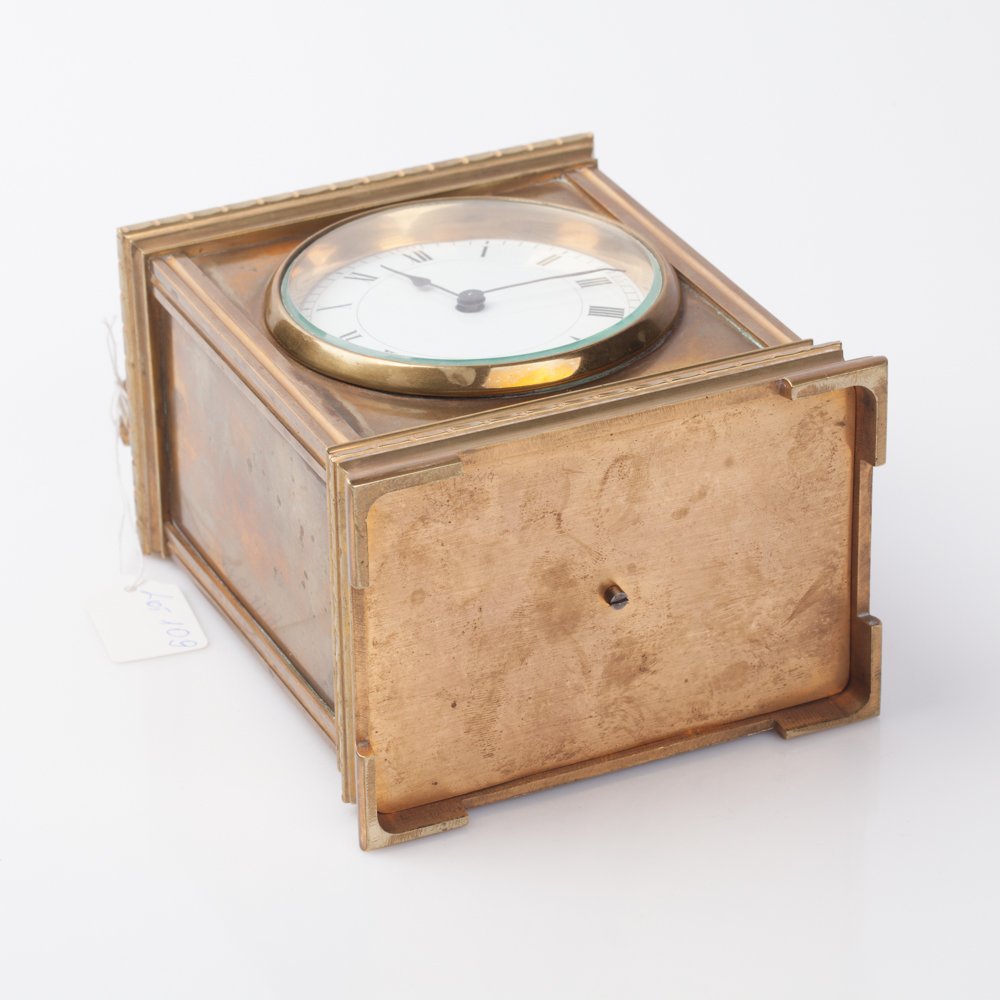 Carriage clock with compass and thermometer. — image 6