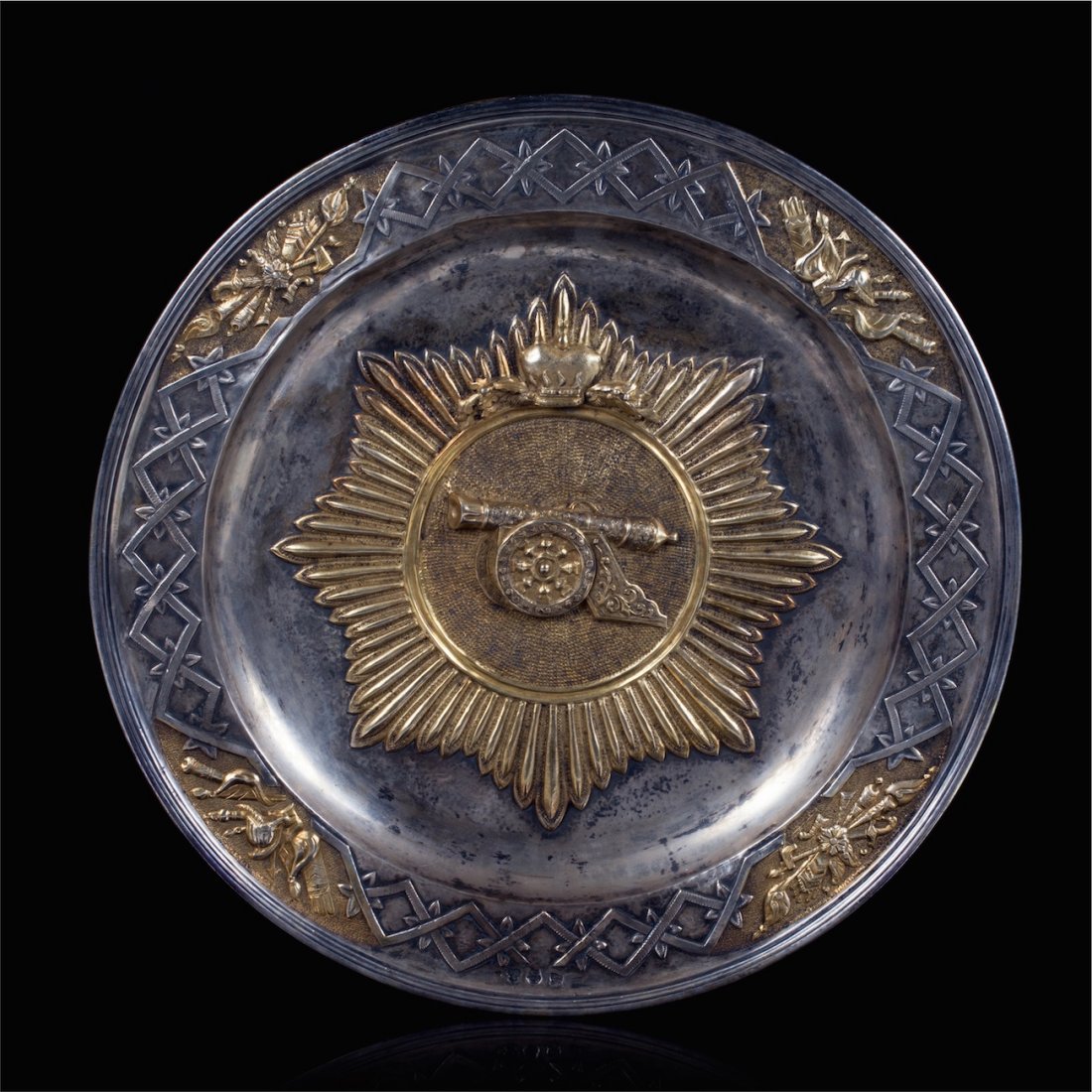 Russian silver presentation platter with millitary — image 1