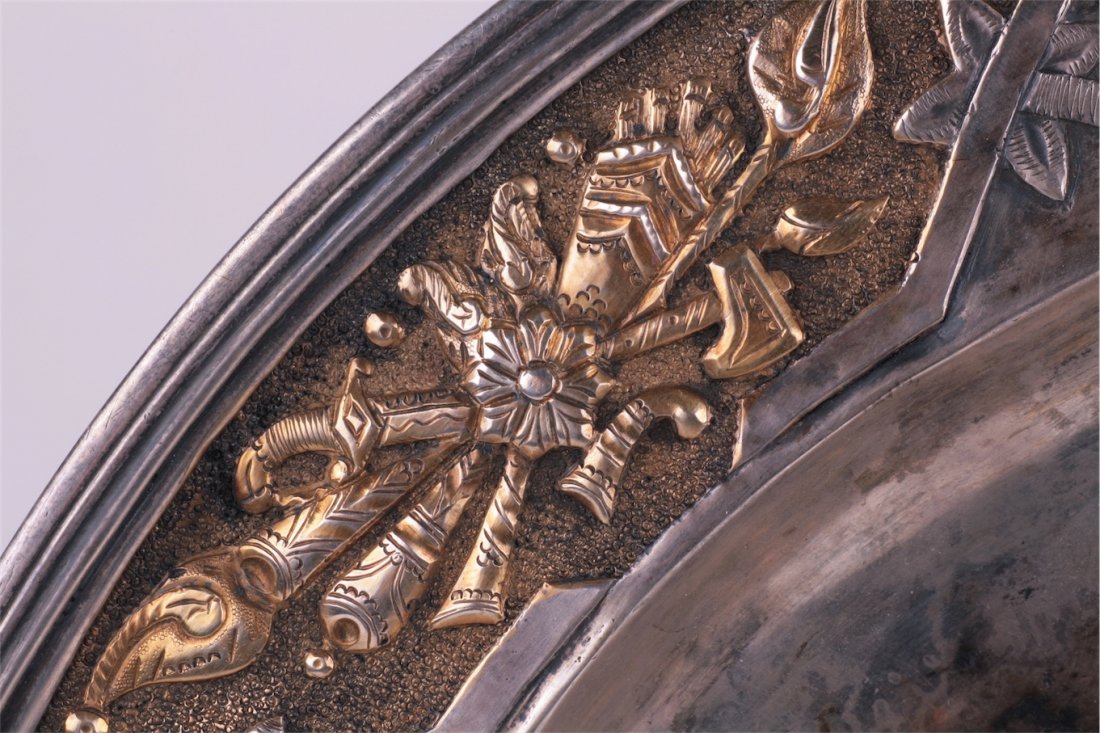 Russian silver presentation platter with millitary — image 4