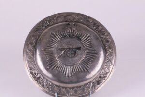 Russian silver presentation platter with millitary — image 7