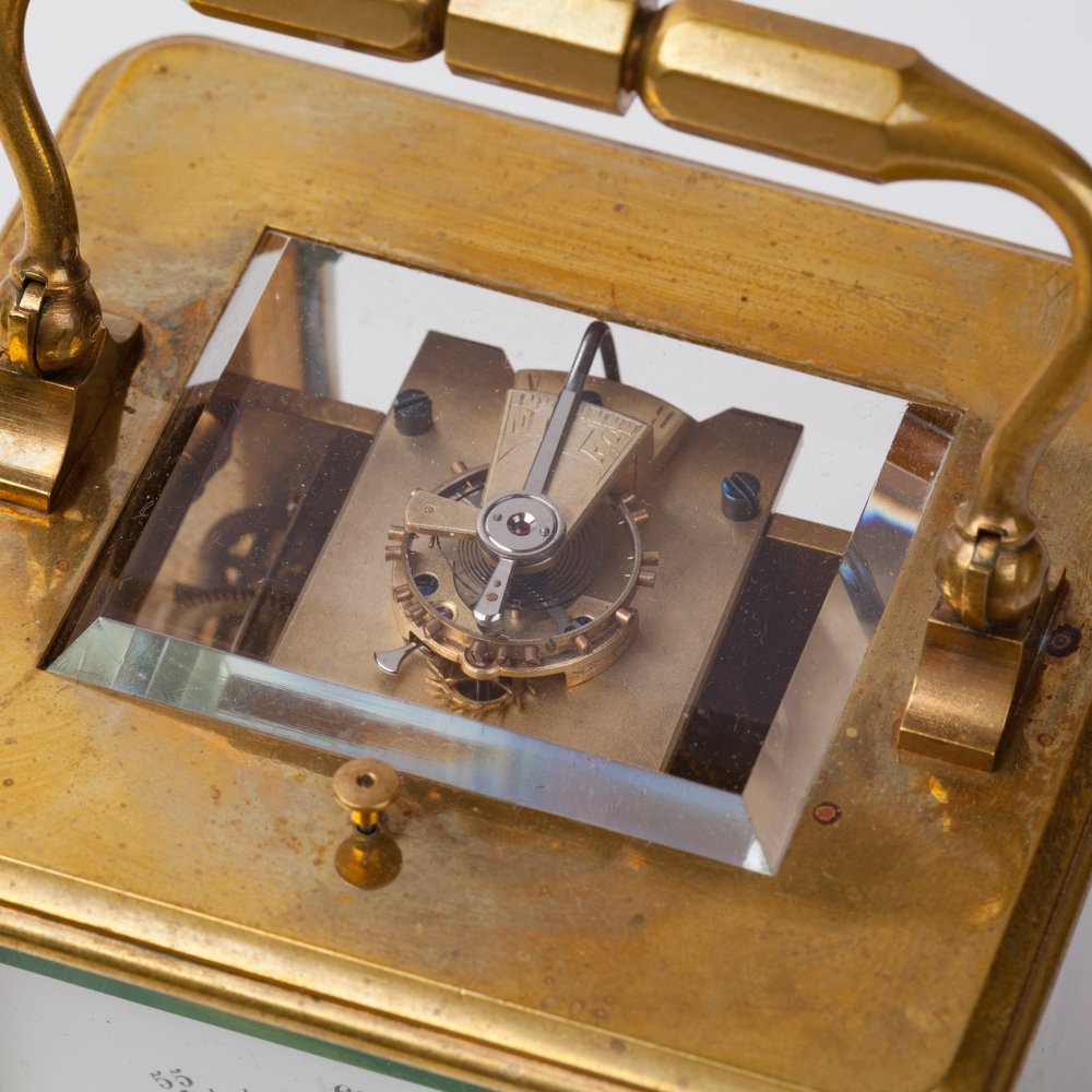 Carriage clock with repeater with nice leather box. — image 4