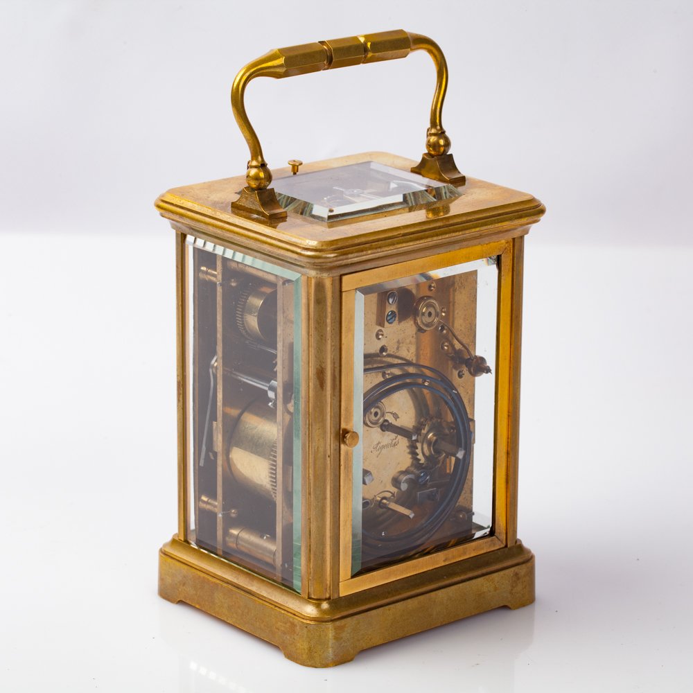 Carriage clock with repeater with nice leather box. — image 8