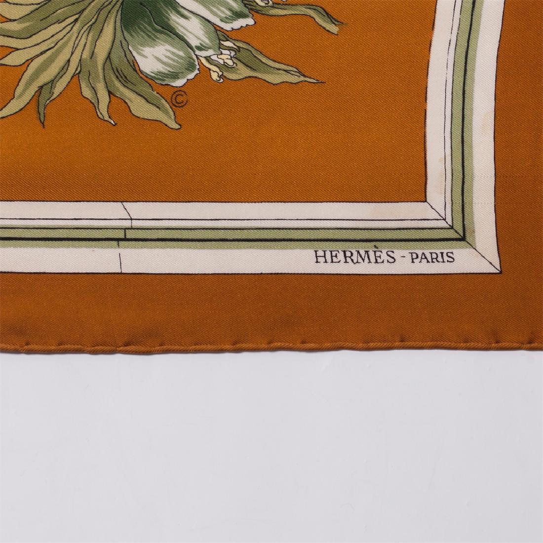 Hermes "Quai aux fleurs" silk scarf. 1952 — image 3