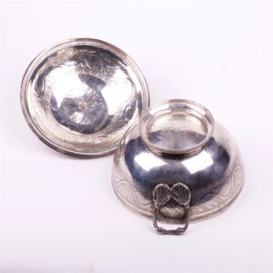 Silver vegetable dish with pot. — image 4