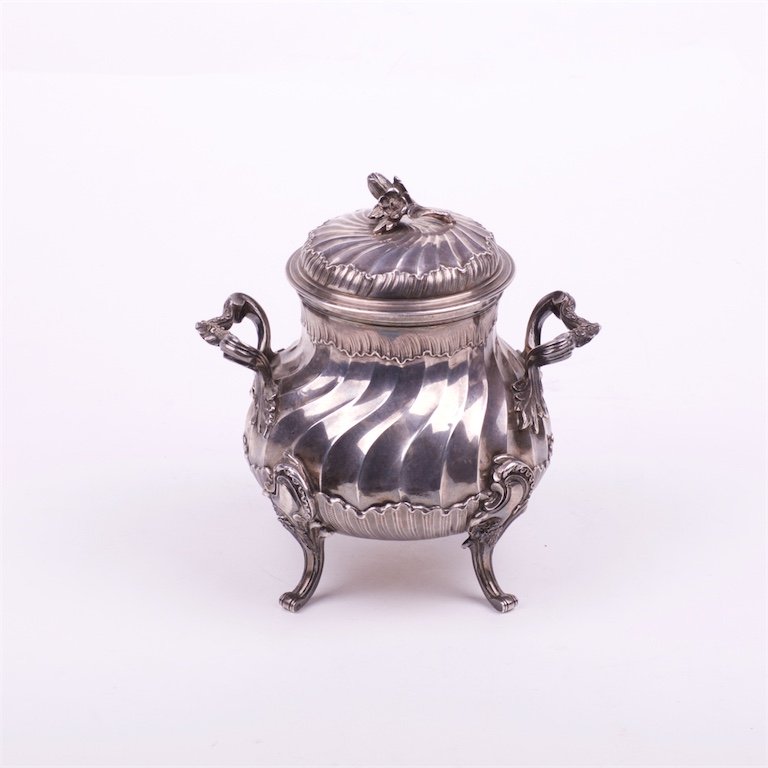 Silver sugarbowl. French. — image 1