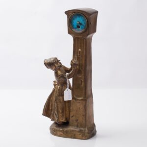 Bronze clock in Jugent style. — image 1