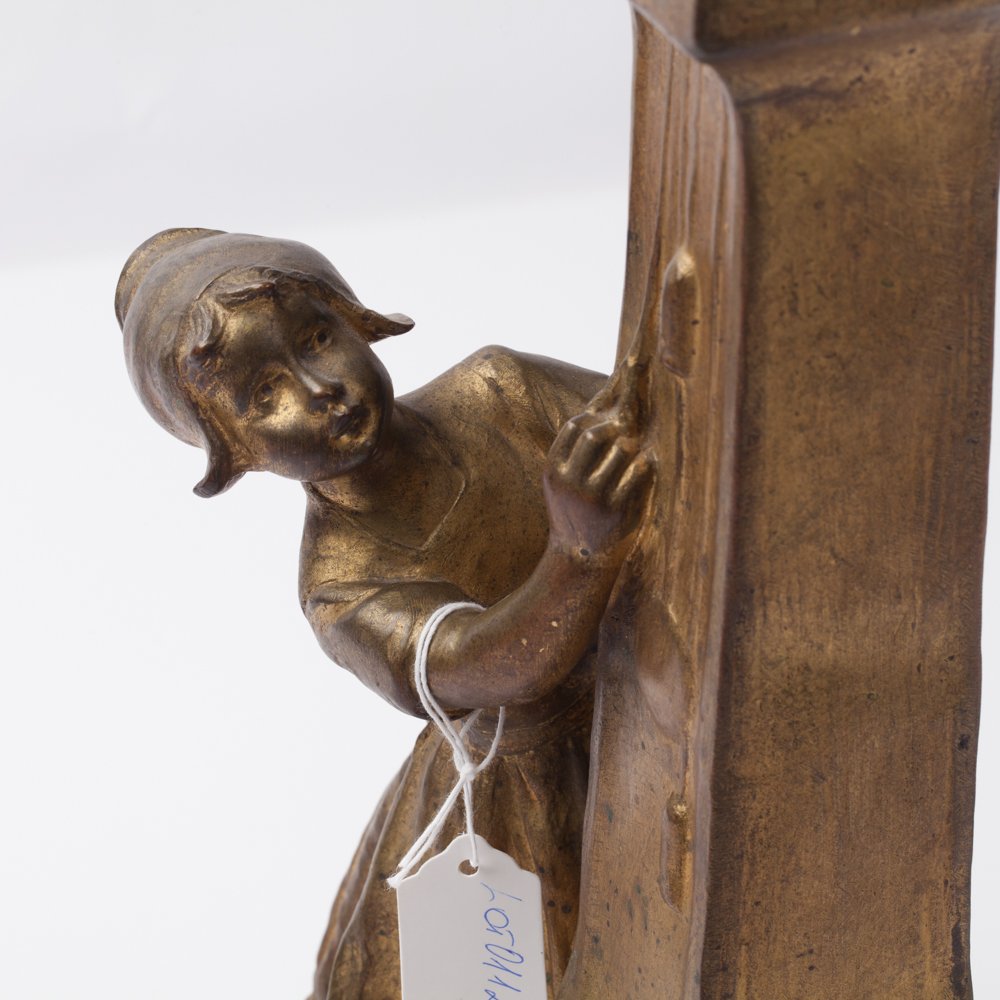 Bronze clock in Jugent style. — image 8