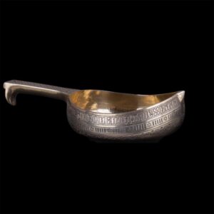 Russian silver and niello kovsh with a proverb — image 1