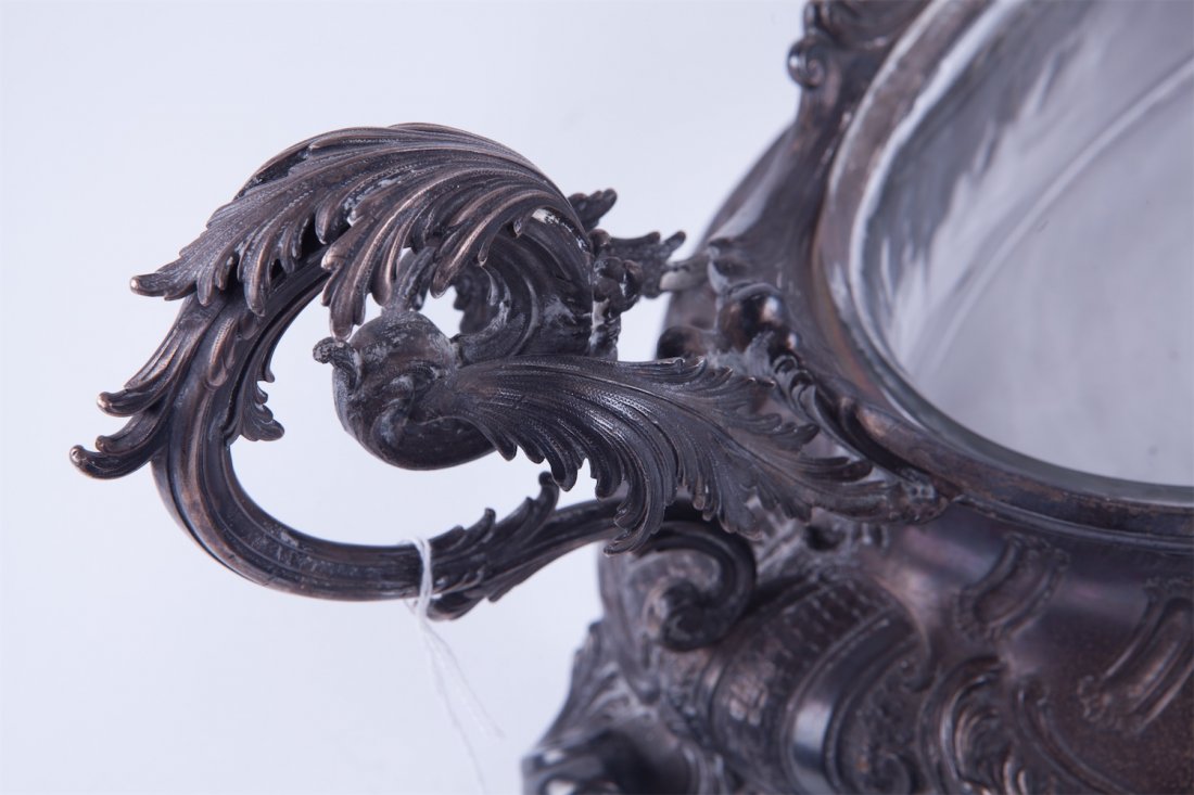 Huge solid silver fruit bowl with glass. — image 3