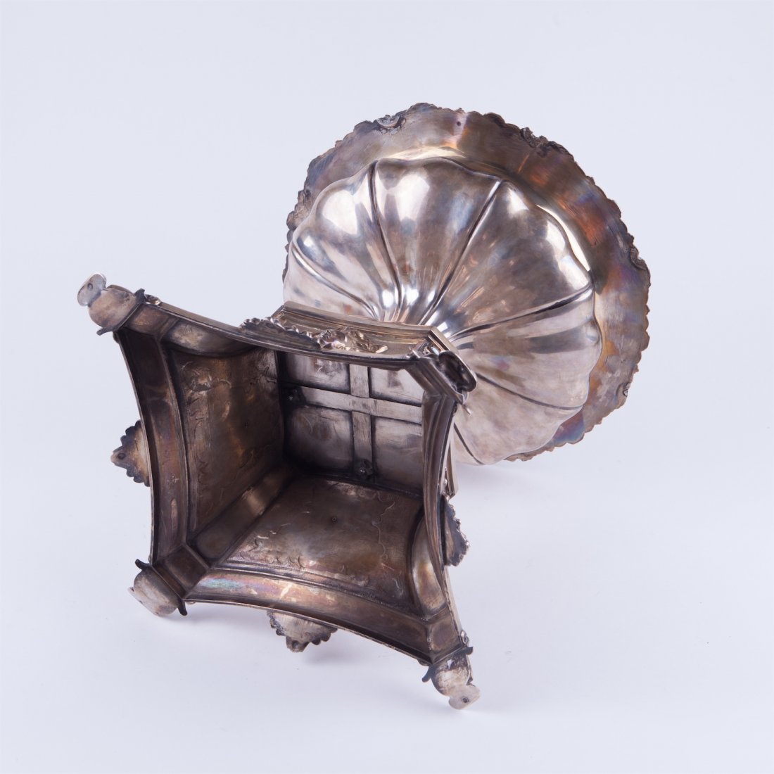 Solid silver vase for fruits. — image 4