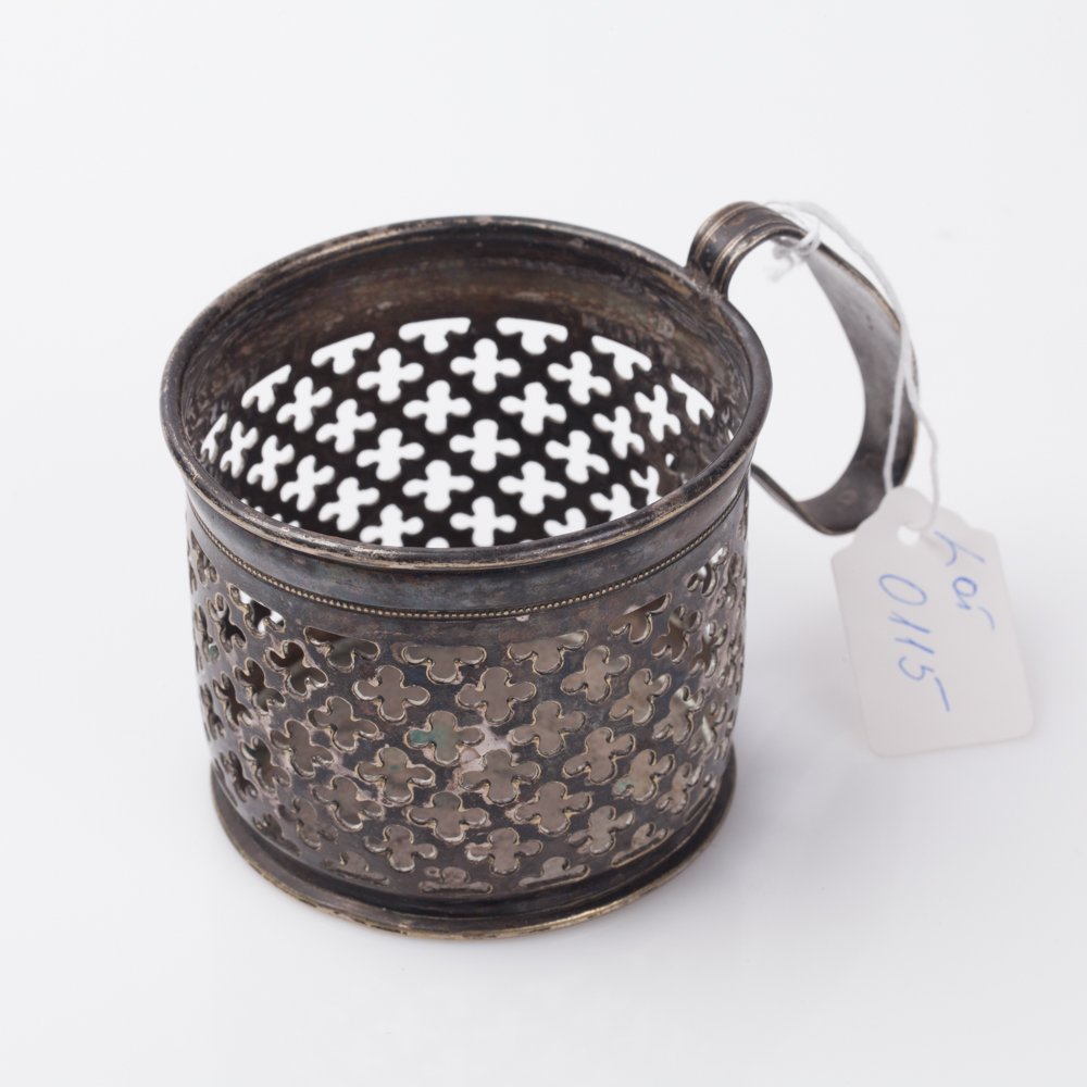 Tea glass holder. — image 1