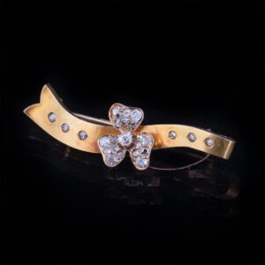 Antiqur gold, 56 brooch with diamonds — image 1