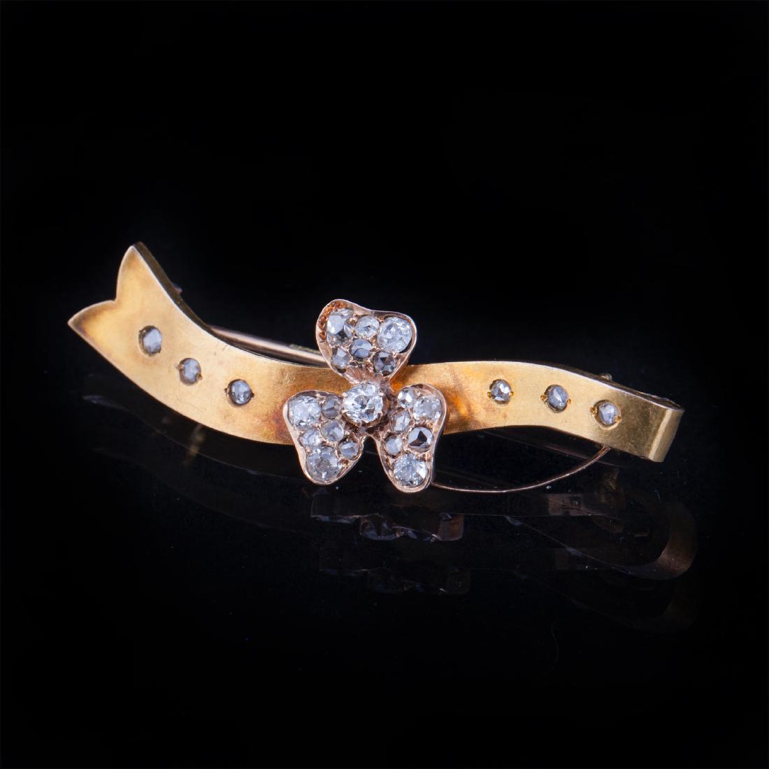 Antiqur gold, 56 brooch with diamonds — image 1