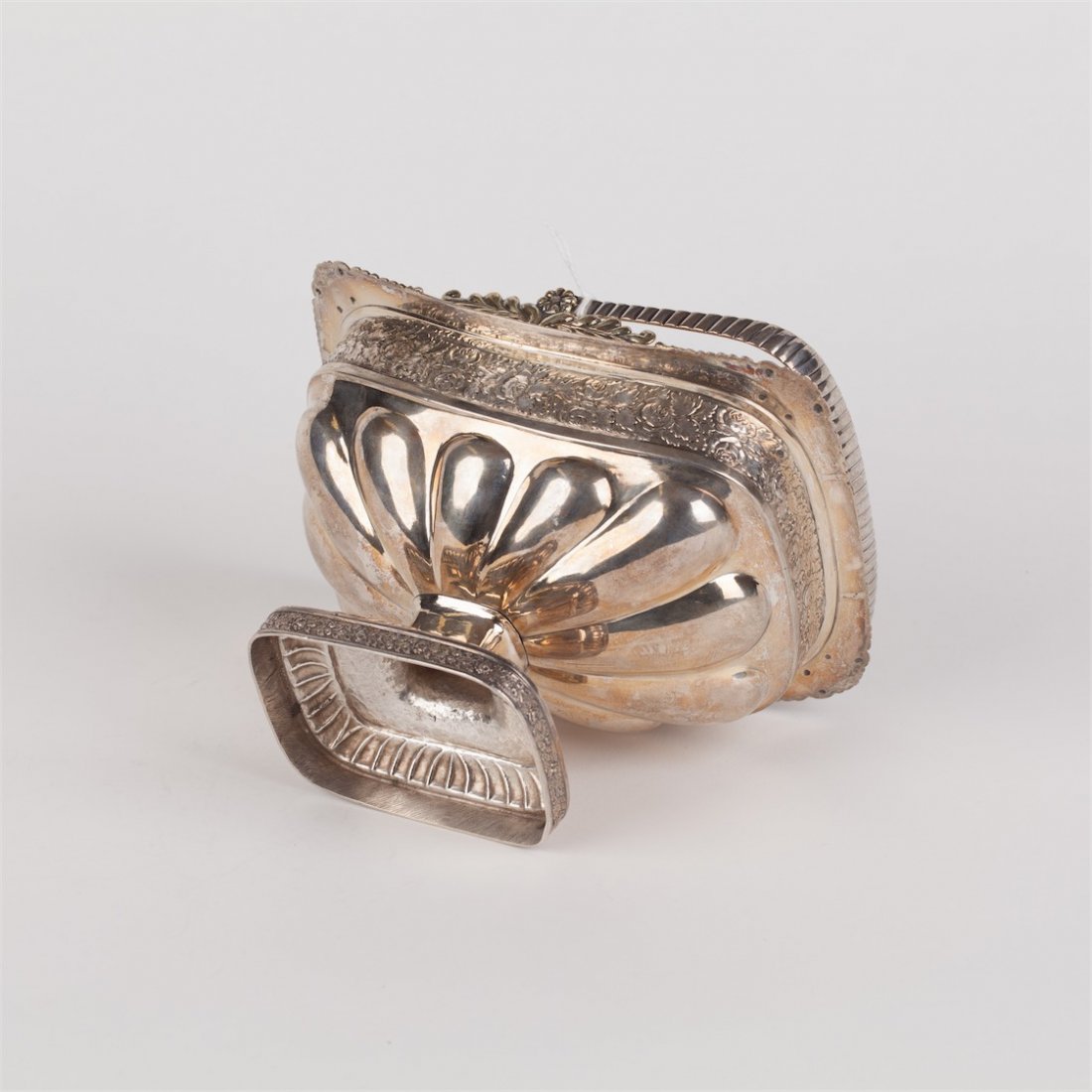 Silver candy bowl in "empire" style. Petersburg, circa — image 3