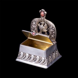 Exceptional Faberge gem-set presentation salt-cellar — image 5