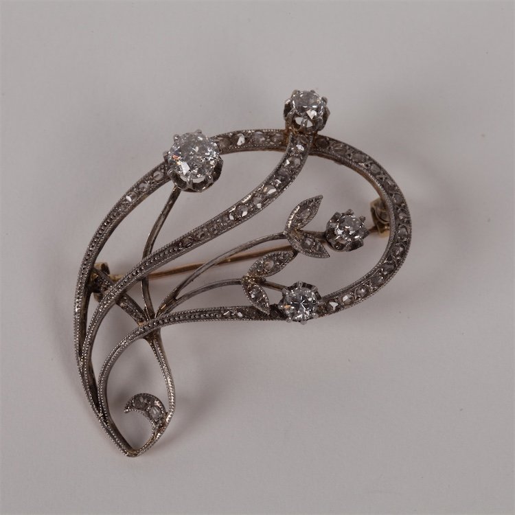 Gold Art Noveau Russian imperial time brooch with — image 1