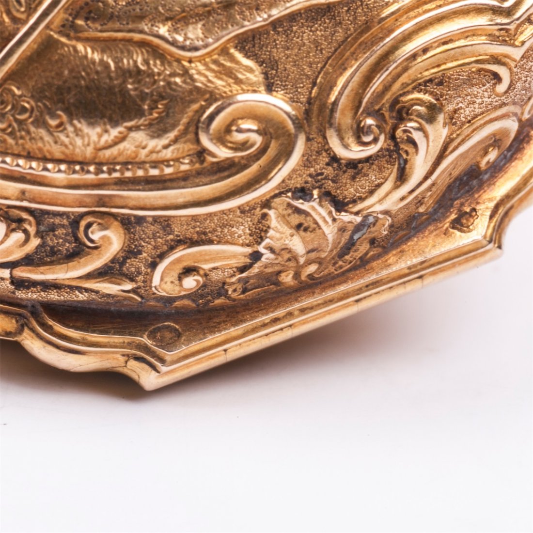 Gold Repousse Pair case watch, signed Pasteur — image 4