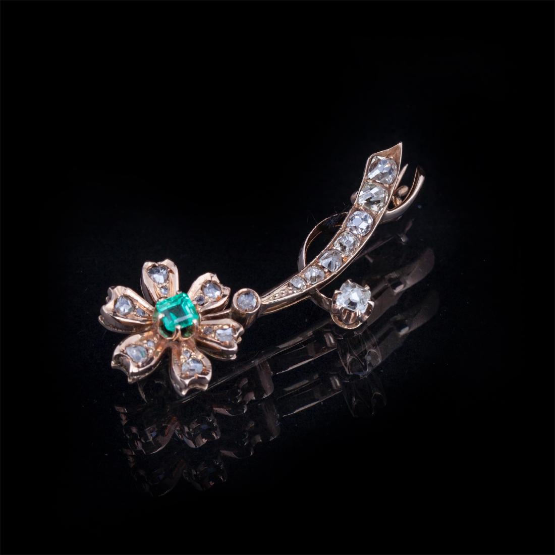 Gold, 583 brooch with diamonds and emerald — image 1