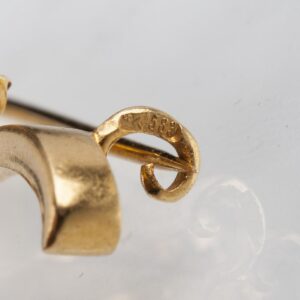 Gold, 583 brooch with diamonds and sapphire — image 5