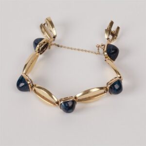 Gold bracelet with Jasper. — image 1