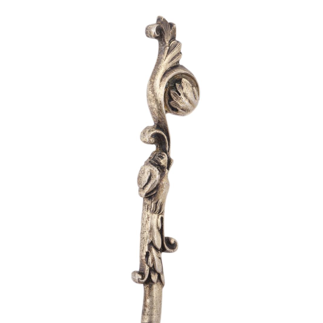 Silver-gilt cast tea-holder spoon — image 4