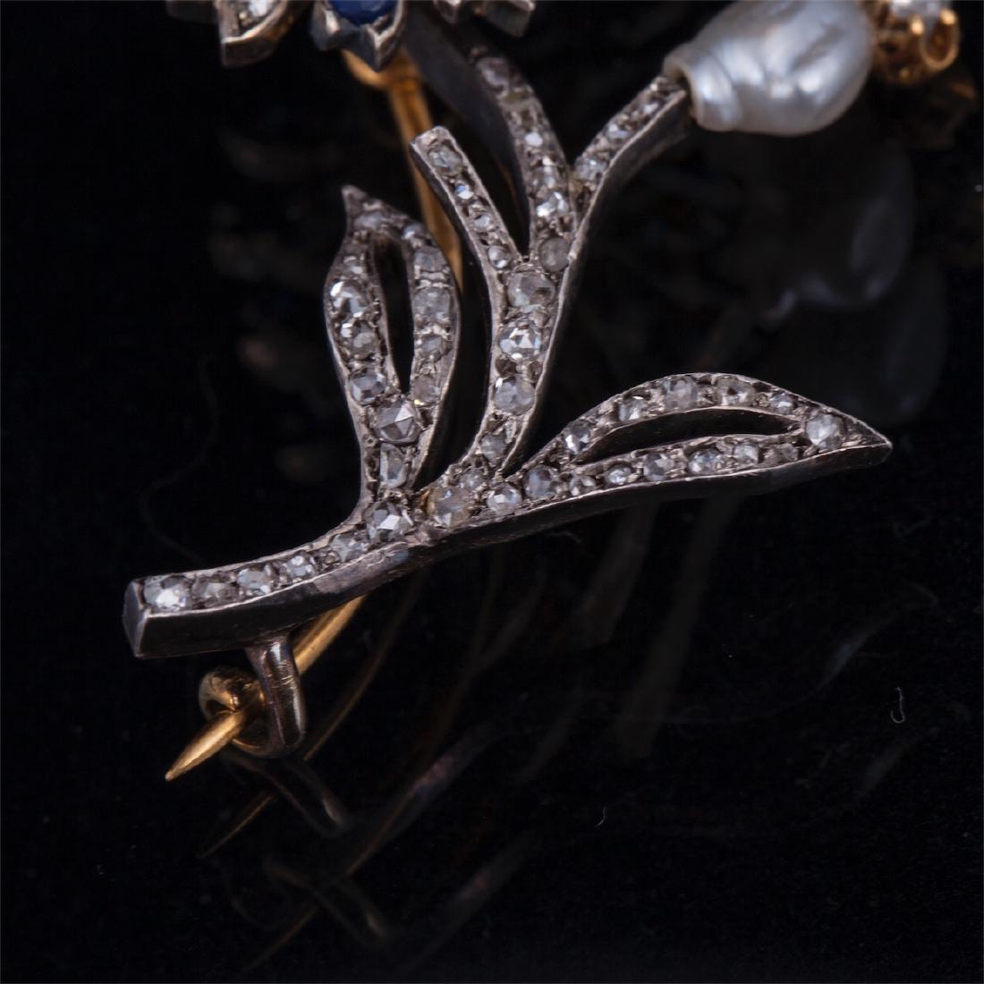 Gold, 56 brooch with diamonds, sapphires and natural — image 3