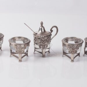 Silver table set. — image 1