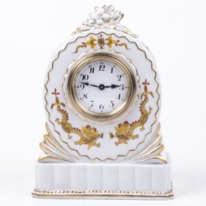 Meissen desk clock with gilt decoration of Chinese — image 2