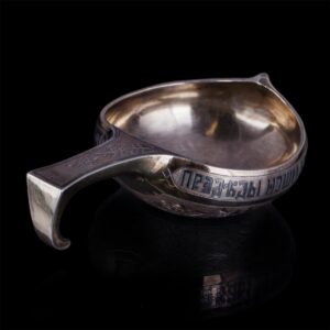 Russian silver-gilt kovsh with a proverb — image 5