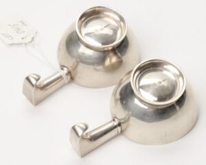 Pair of small kovsh. Italy. — image 2