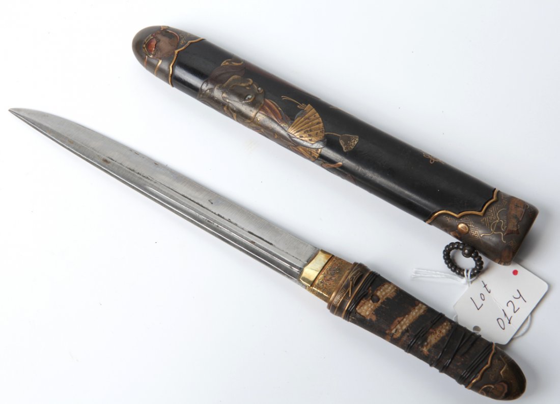 Aikuchi with sukashi horimono. — image 2