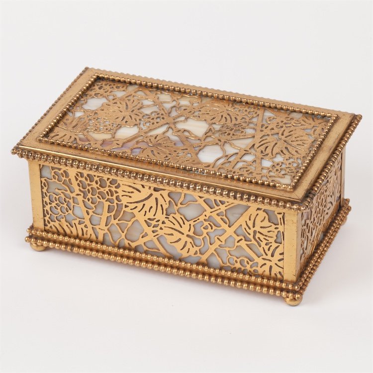 Decorative jewelry box. — image 1