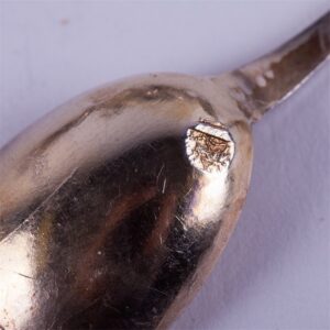 Set of French silver salt cellars in box with spoons. — image 5