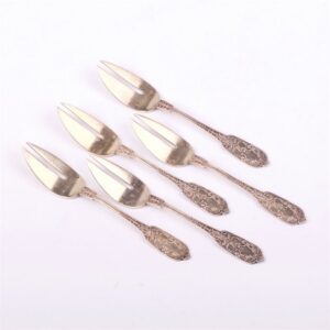 Silver set of 5 knifes for oyster. — image 1