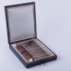 French solid silver tea spoons set. — image 1